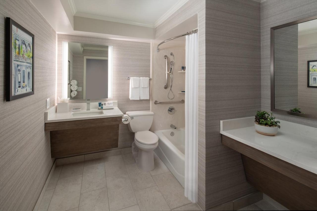  | Four Points By Sheraton French Quarter