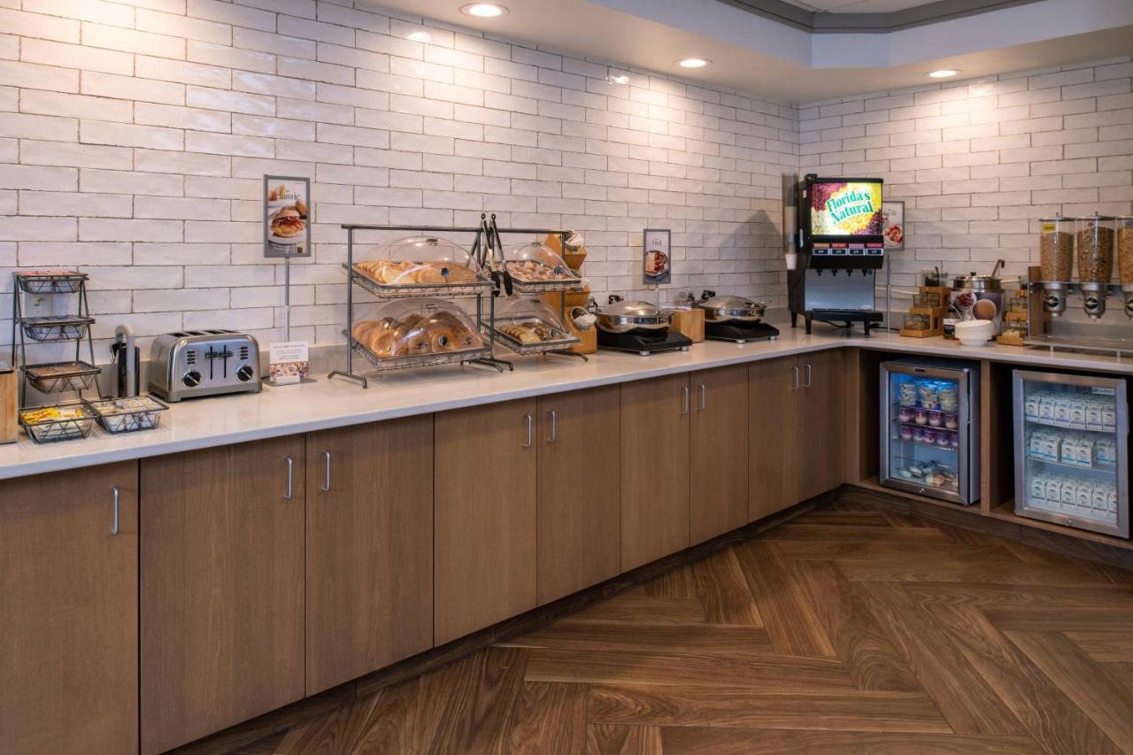 | Fairfield Inn & Suites High Point Archdale
