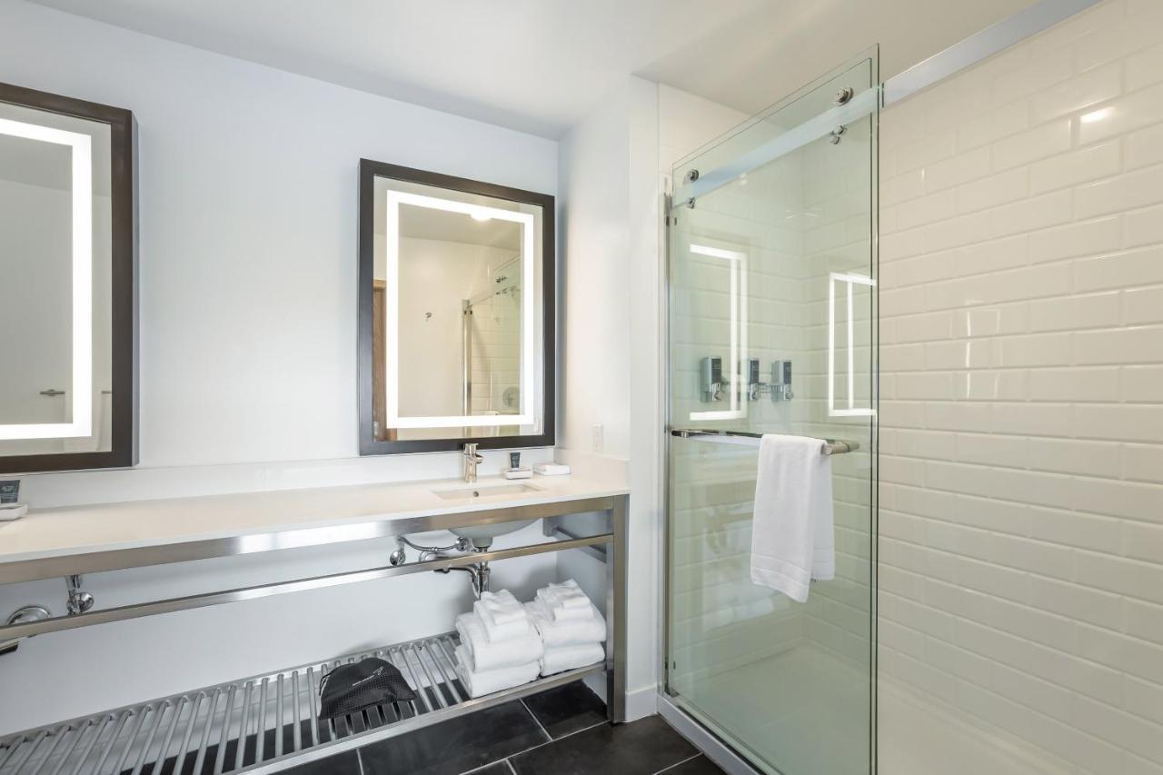 | Four Points by Sheraton Elkhart