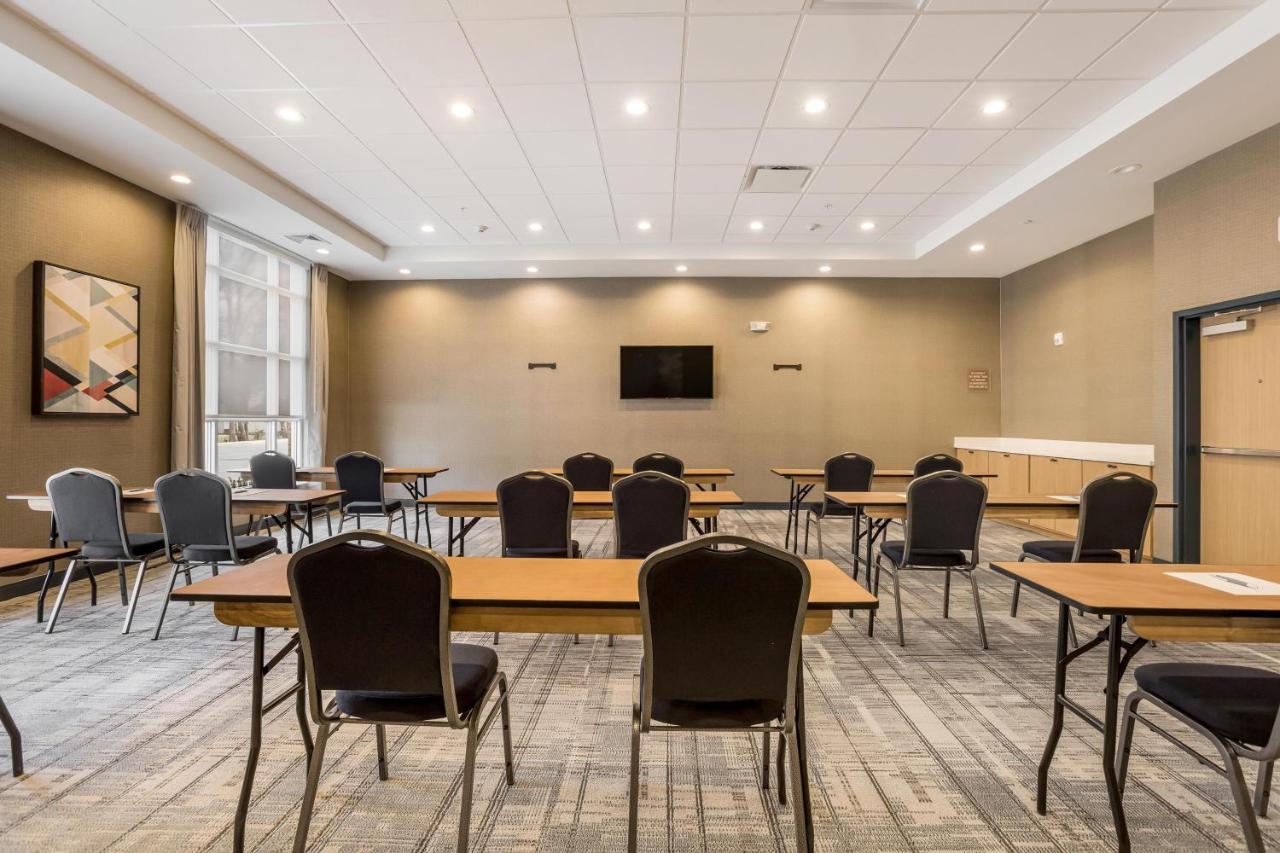 | Four Points by Sheraton Elkhart