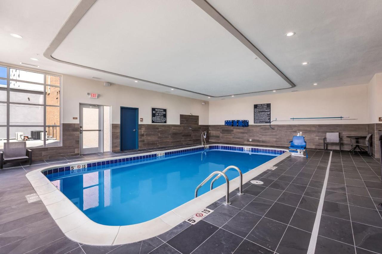 | Four Points by Sheraton Elkhart