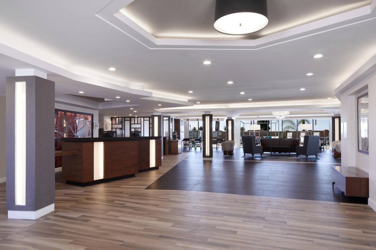 | Fairfield Inn & Suites by Marriott Camarillo
