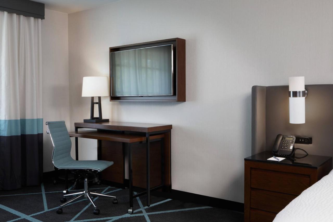  | Fairfield Inn & Suites by Marriott Camarillo