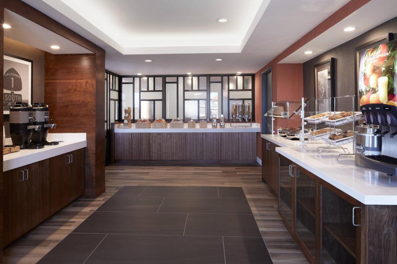 | Fairfield Inn & Suites by Marriott Camarillo