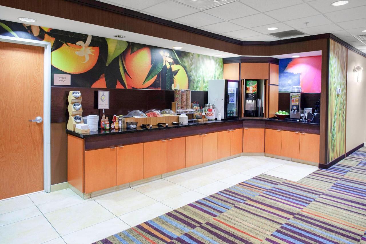 | Fairfield Inn & Suites Seymour
