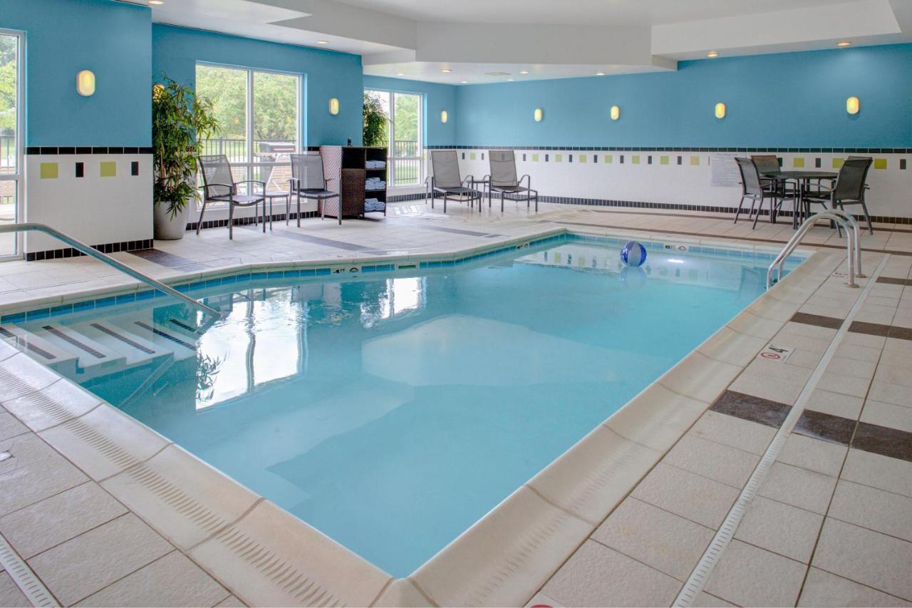 | Fairfield Inn & Suites Seymour