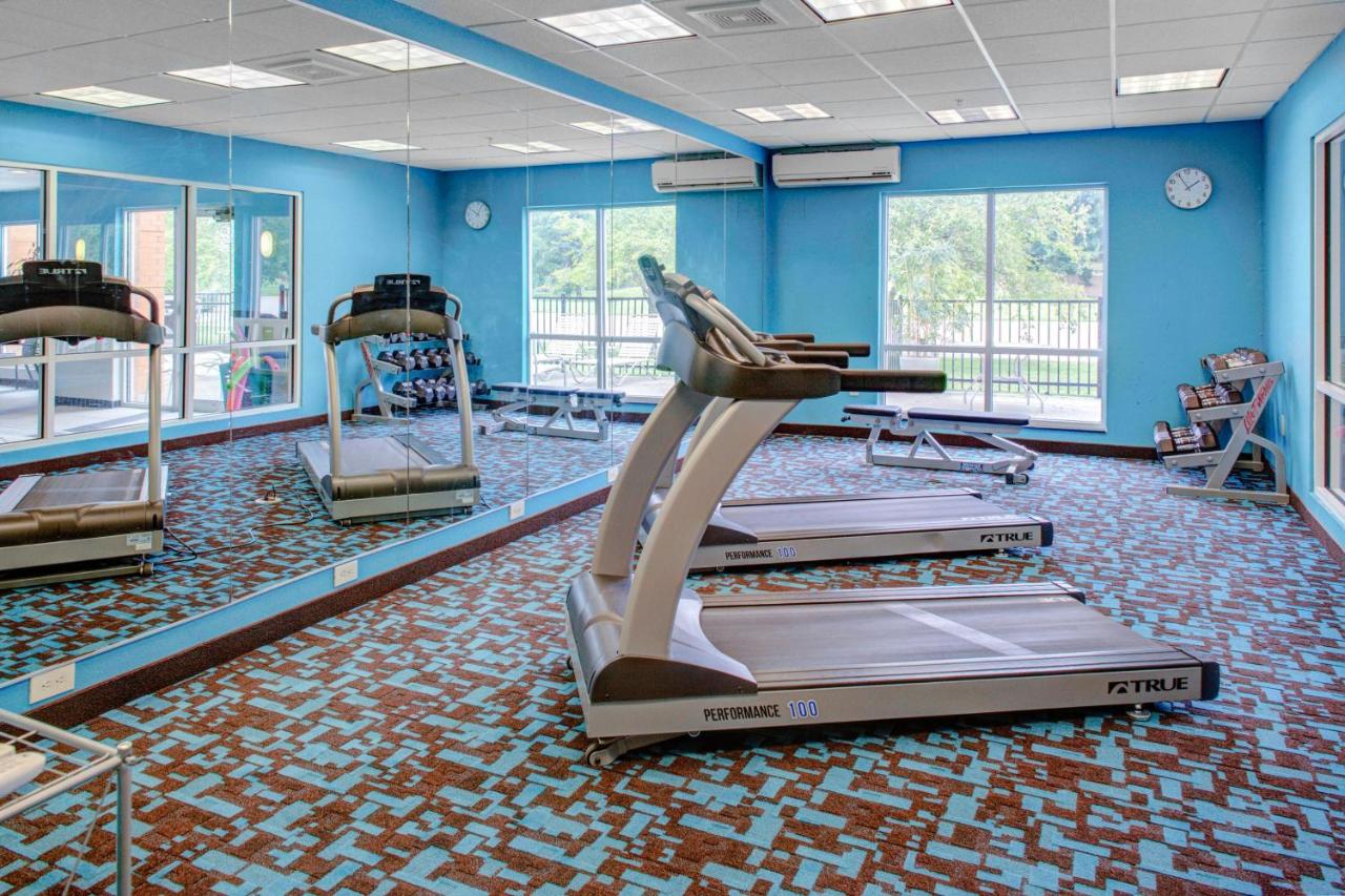 | Fairfield Inn & Suites Seymour