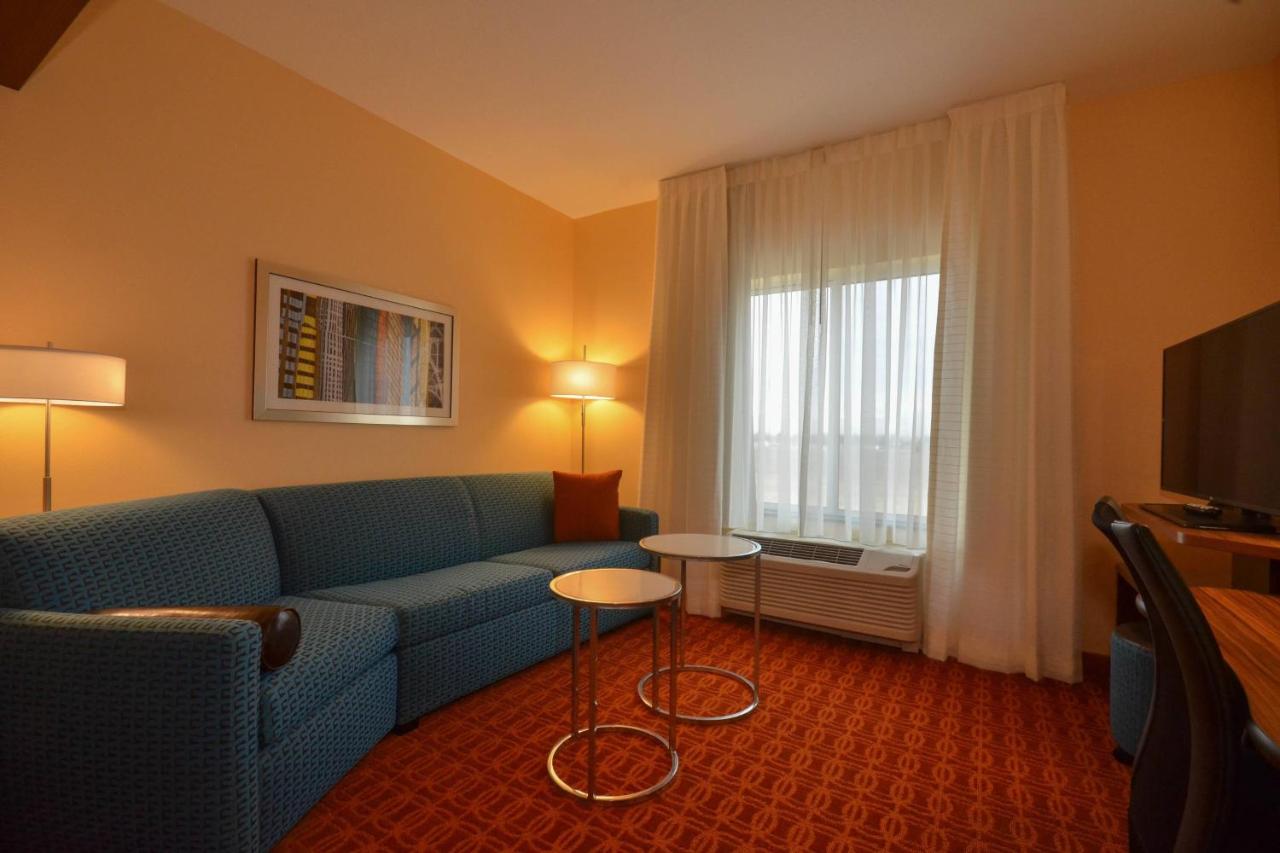 | Fairfield Inn & Suites by Marriott St. Louis Pontoon Beach/Granite City, IL