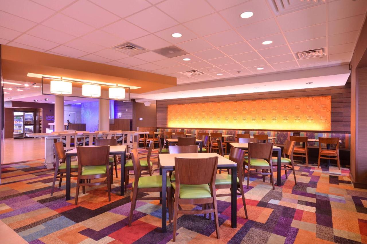 | Fairfield Inn & Suites by Marriott St. Louis Pontoon Beach/Granite City, IL