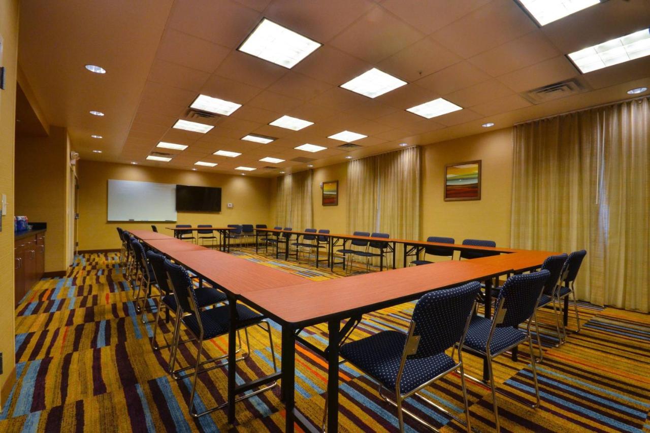 | Fairfield Inn & Suites by Marriott St. Louis Pontoon Beach/Granite City, IL