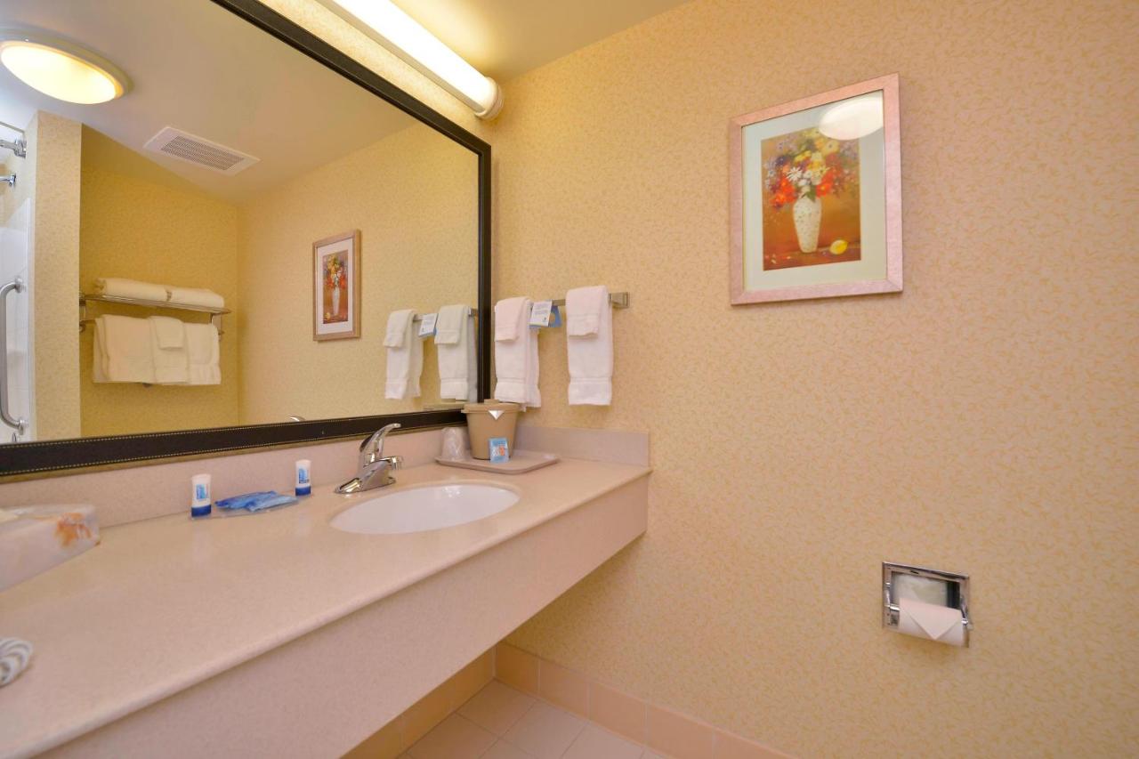 | Fairfield Inn & Suites by Marriott Williamsport