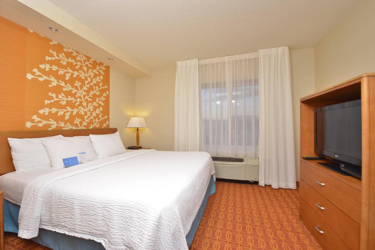 | Fairfield Inn & Suites by Marriott Williamsport