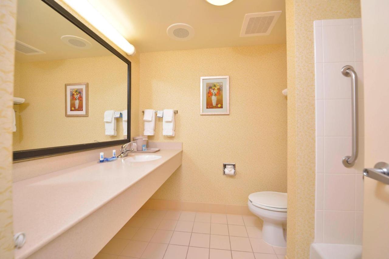 | Fairfield Inn & Suites by Marriott Williamsport