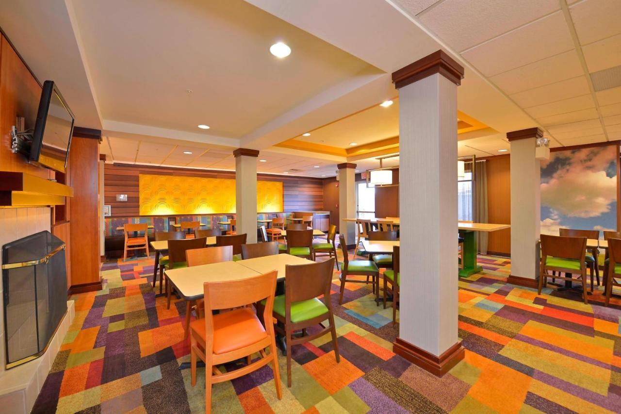 | Fairfield Inn & Suites by Marriott Williamsport