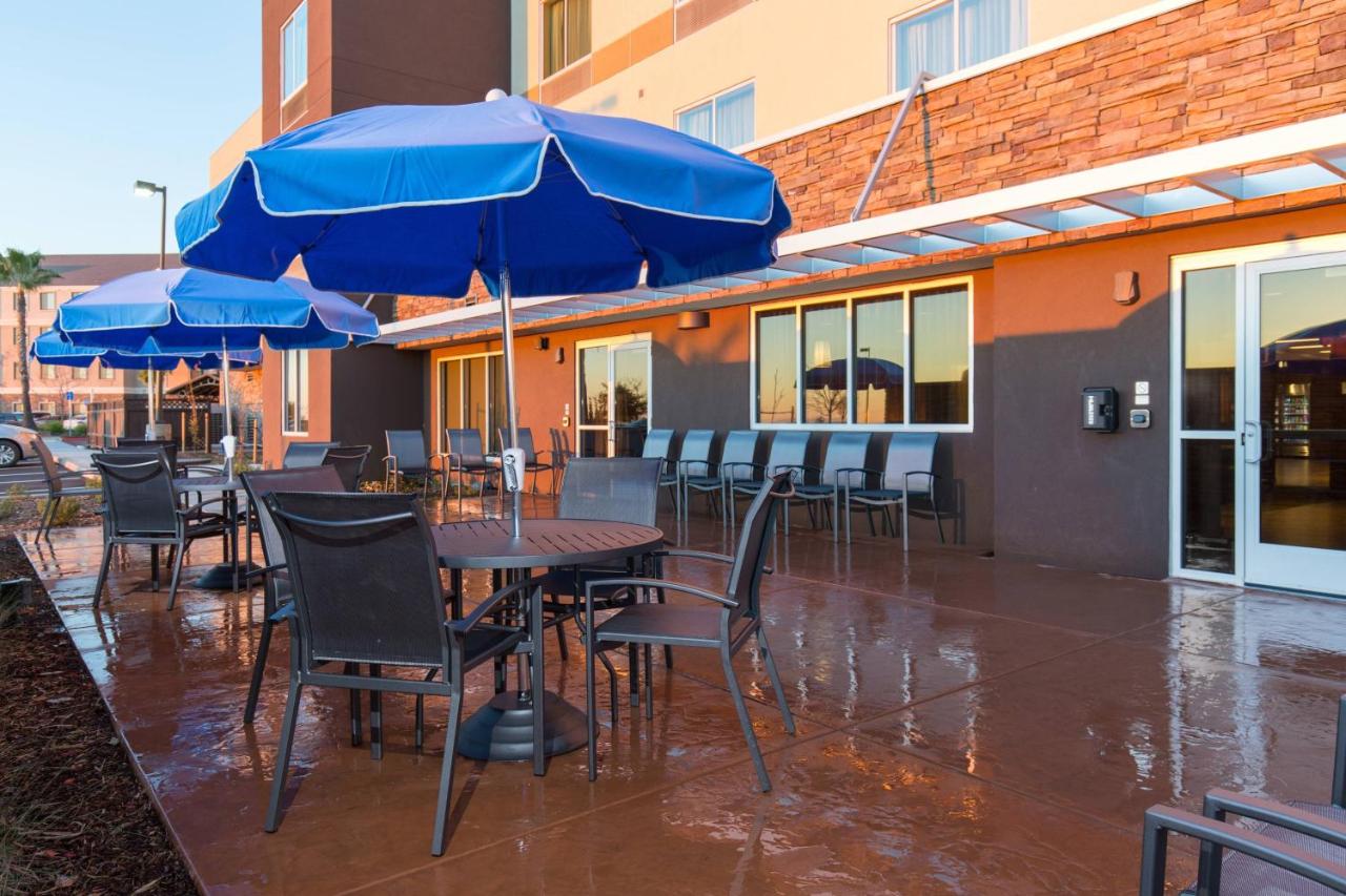 | Fairfield Inn & Suites by Marriott Sacramento Folsom