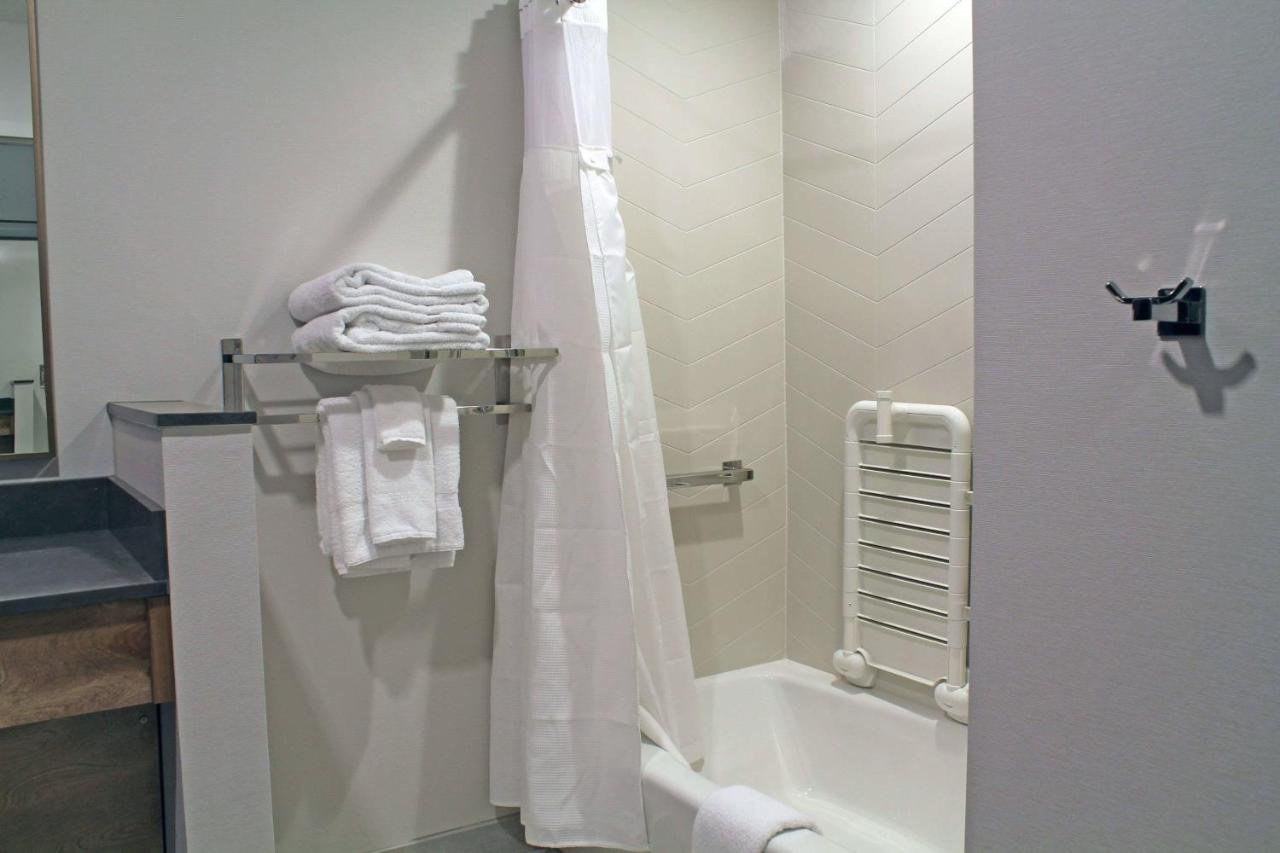 | Fairfield by Marriott Inn & Suites St Louis South