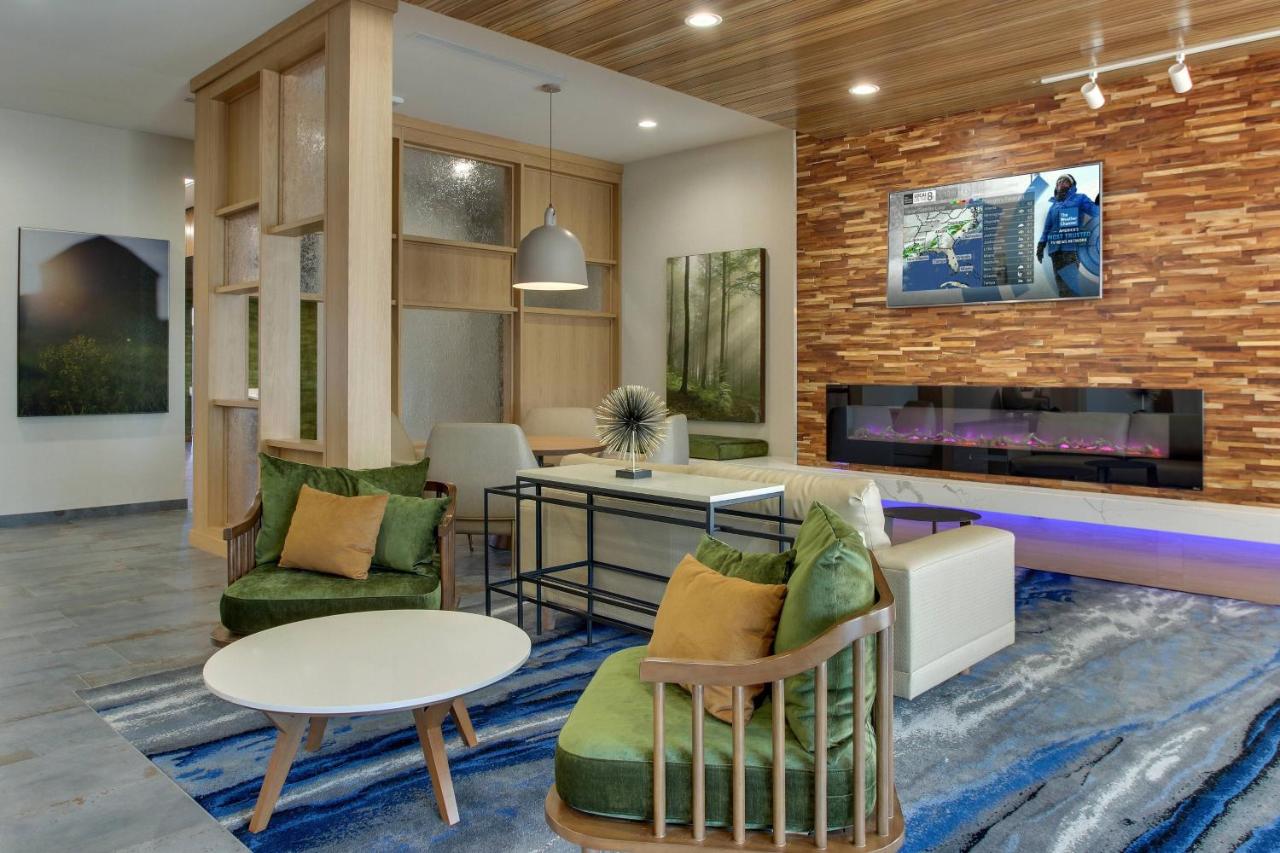  | Fairfield Inn and Suites by Marriott Houston Brookhollow