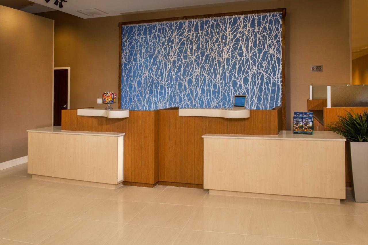 | Fairfield Inn and Suites by Marriott Washington