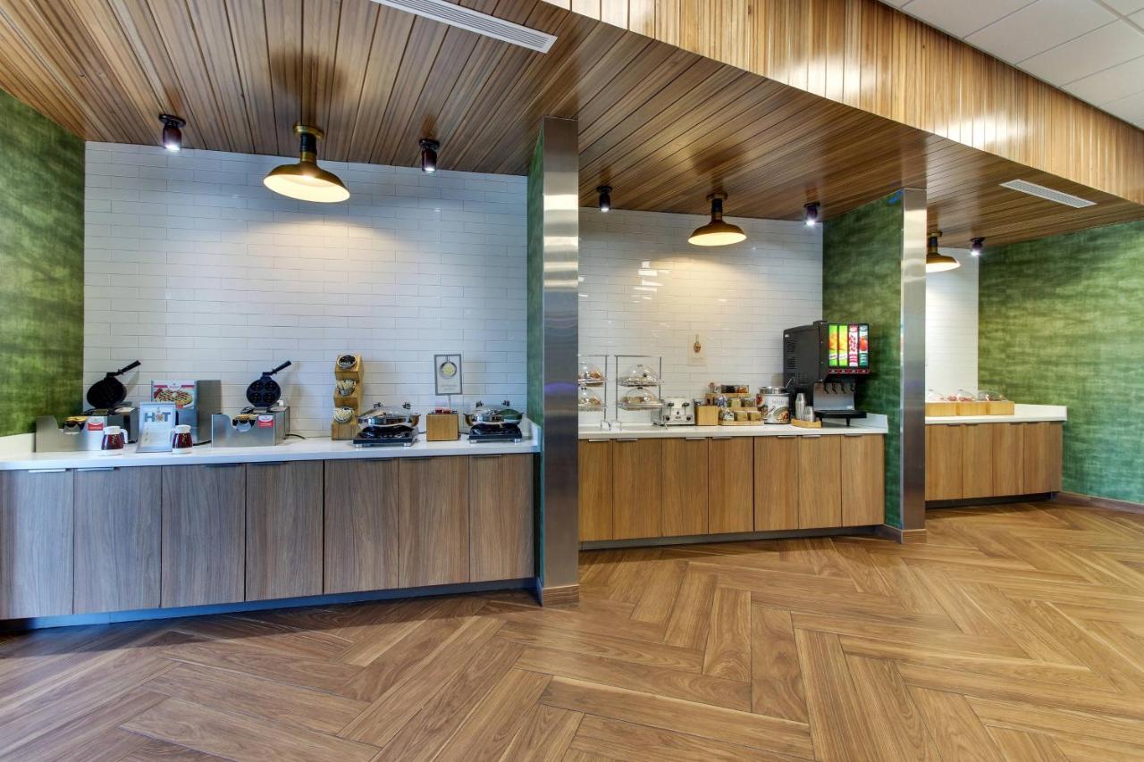  | Fairfield Inn and Suites by Marriott Houston Brookhollow
