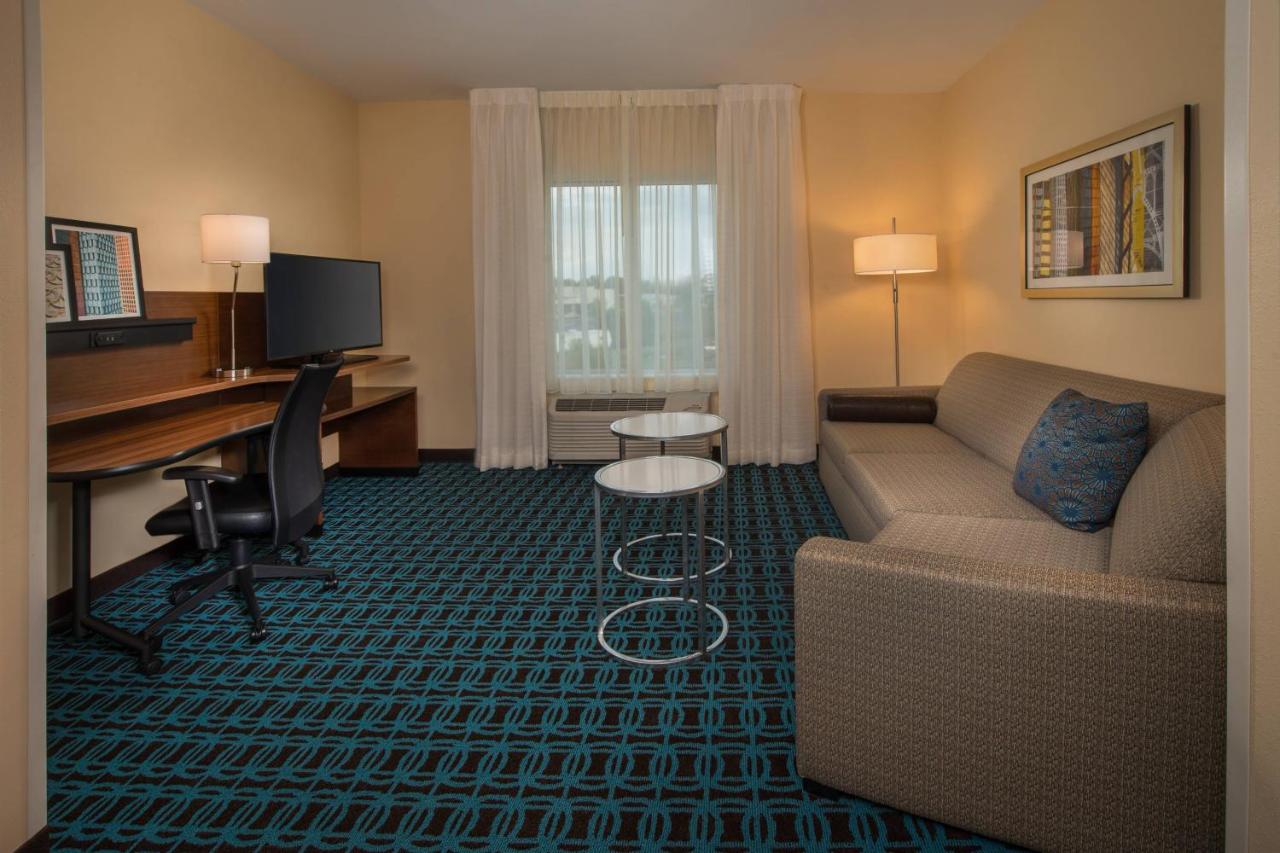 | Fairfield Inn and Suites by Marriott Washington