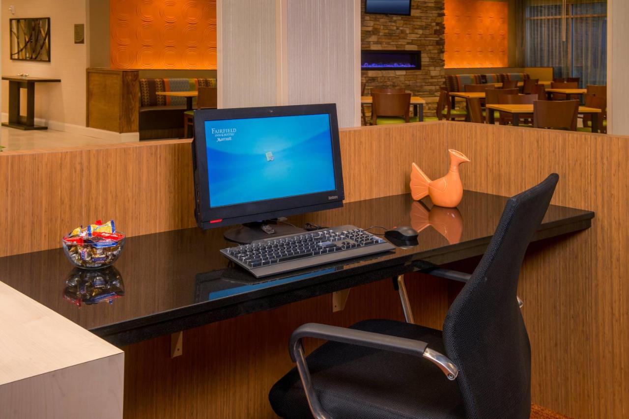 | Fairfield Inn and Suites by Marriott Washington