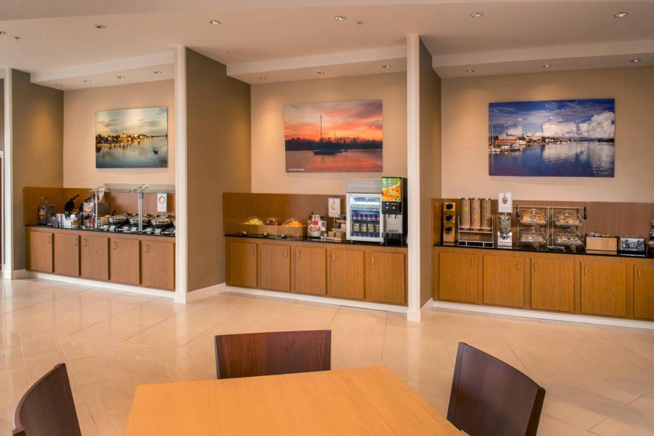 | Fairfield Inn and Suites by Marriott Washington