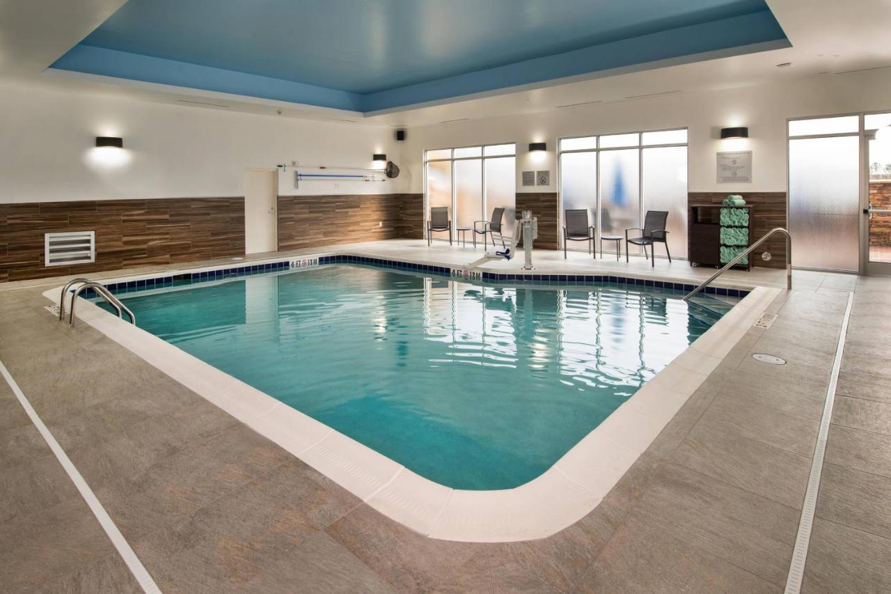 | Fairfield Inn and Suites by Marriott Washington