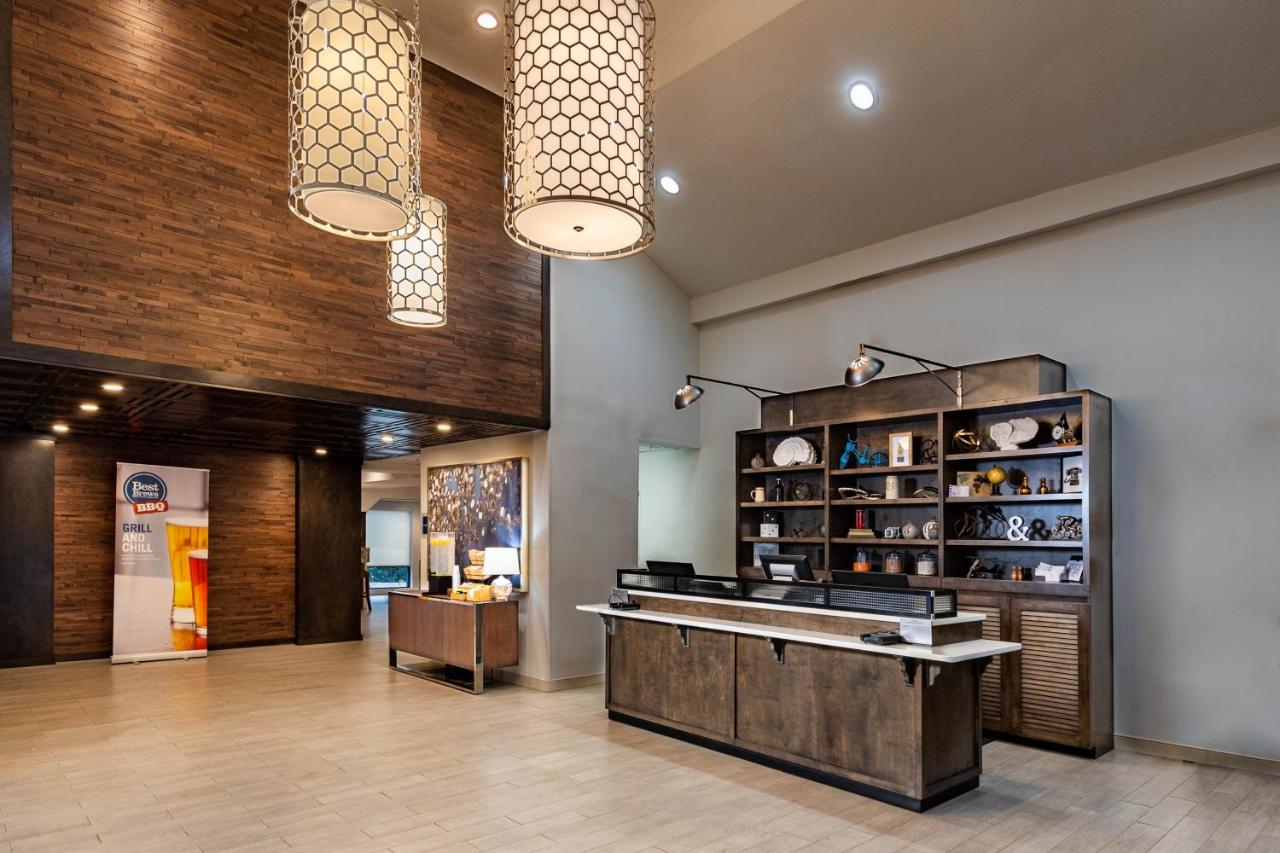 | Four Points by Sheraton Charlotte - Lake Norman