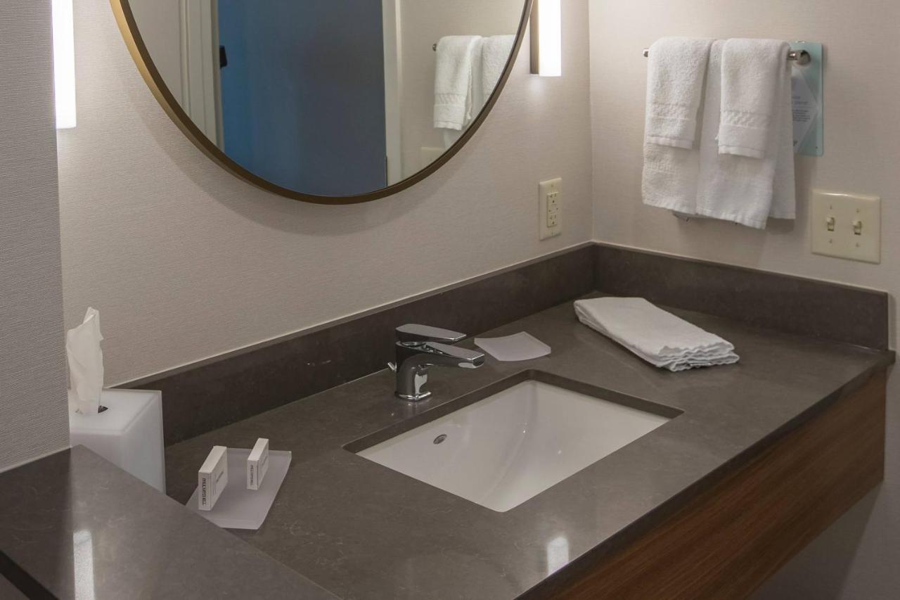  | Fairfield Inn & Suites by Marriott Philadelphia Valley Forge/Great Val