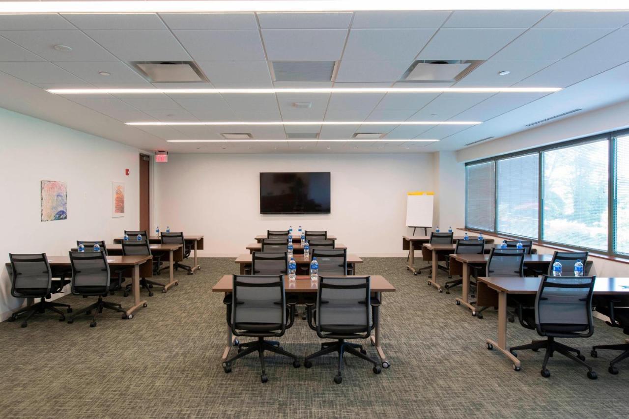  | Fairfield Inn & Suites by Marriott Philadelphia Valley Forge/Great Val