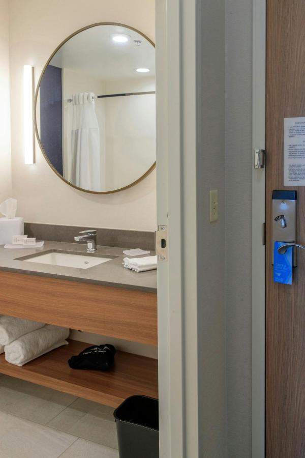 Fairfield Inn & Suites by Marriott Philadelphia Valley Forge/Great Valley