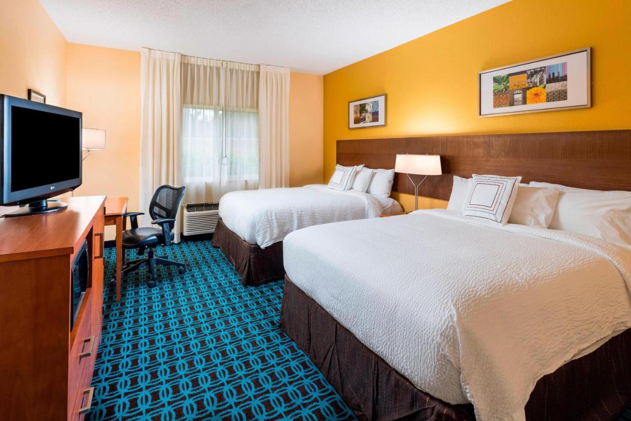 | Fairfield Inn and Suites St Petersburg Clearwater