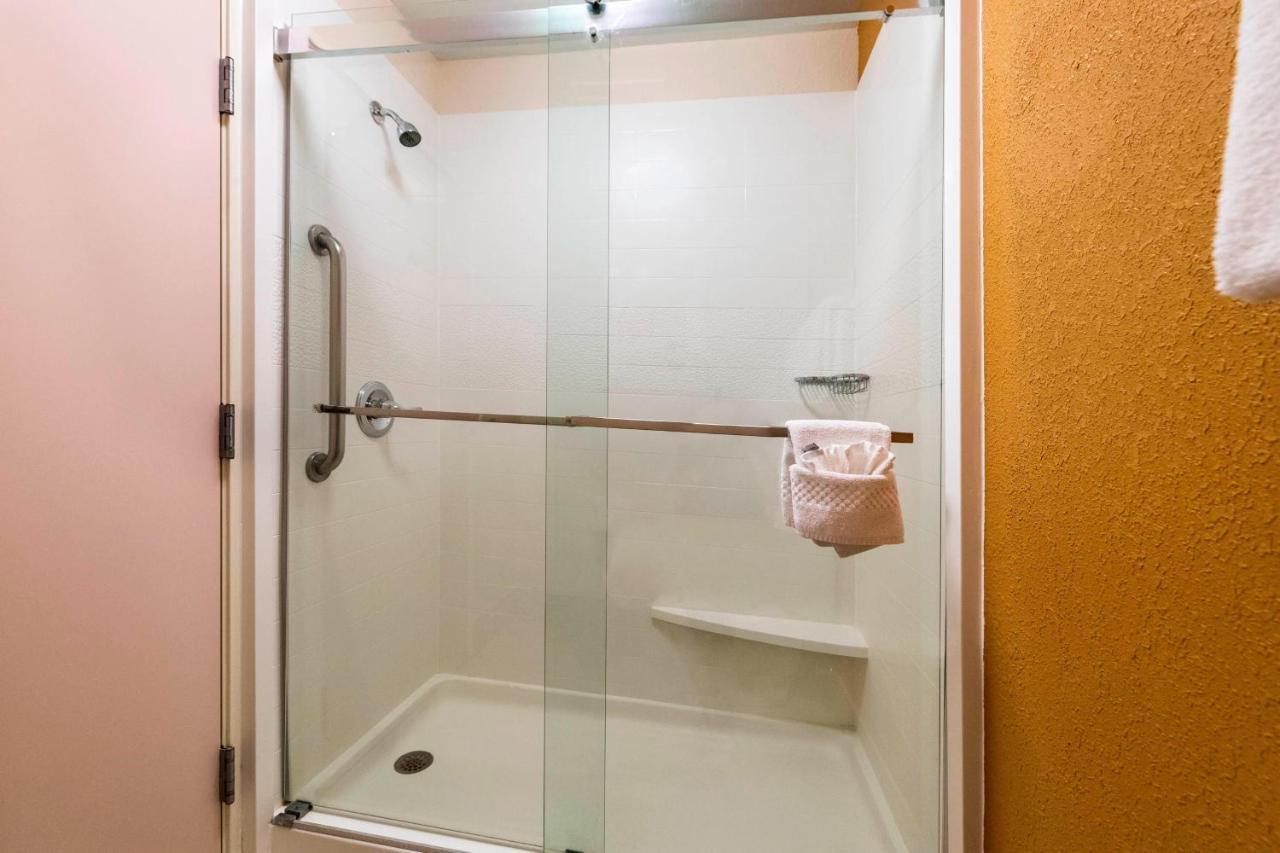| Fairfield Inn and Suites St Petersburg Clearwater