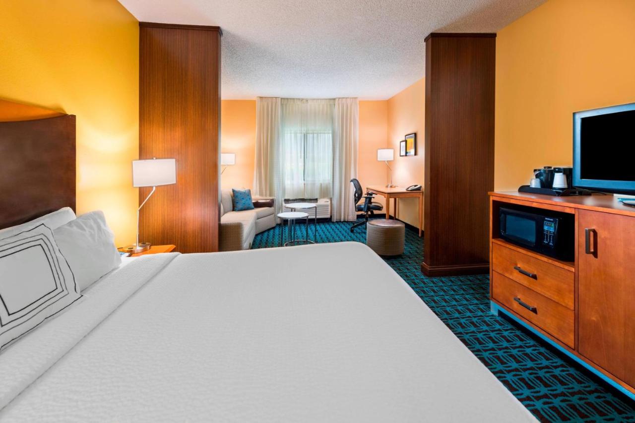 | Fairfield Inn and Suites St Petersburg Clearwater