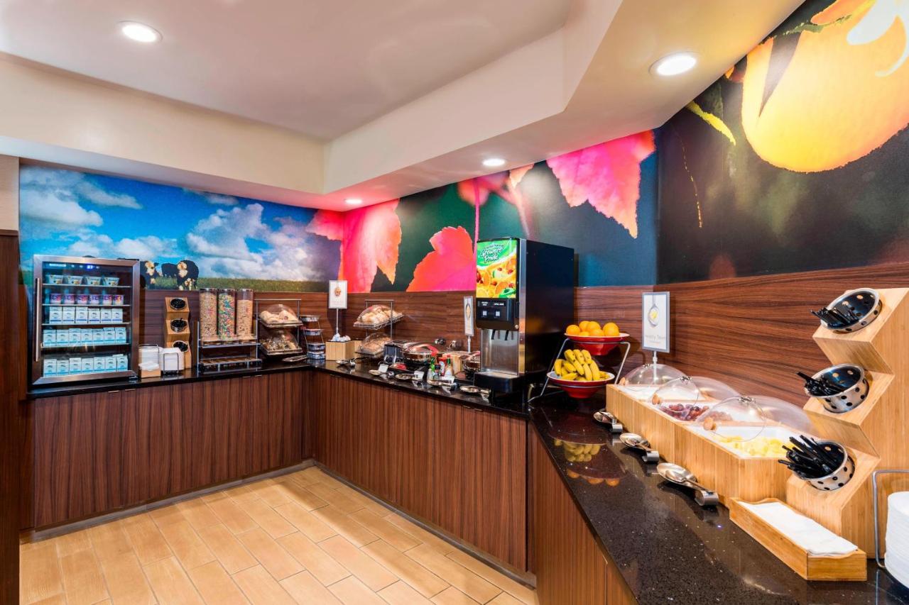| Fairfield Inn and Suites St Petersburg Clearwater