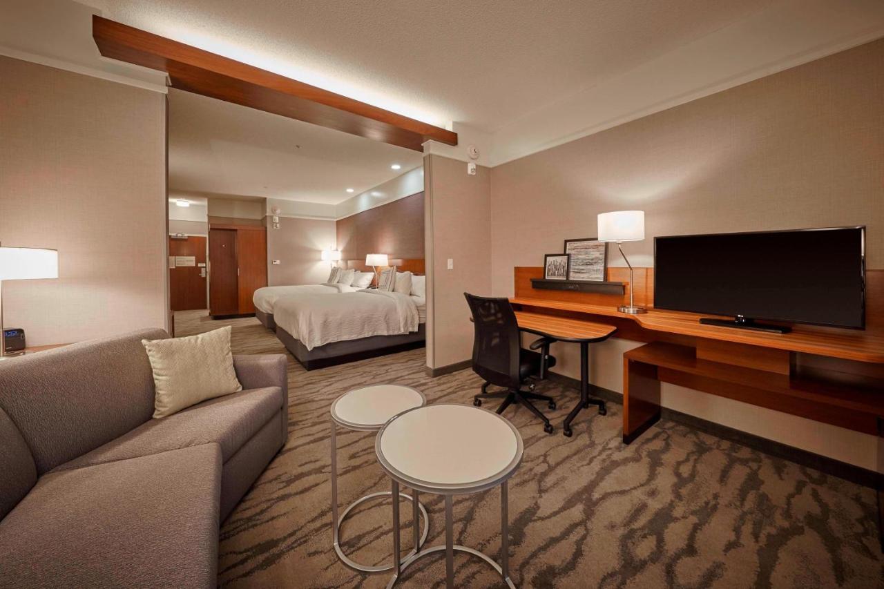 | Fairfield Inn & Suites by Marriott Grand Mound Centralia