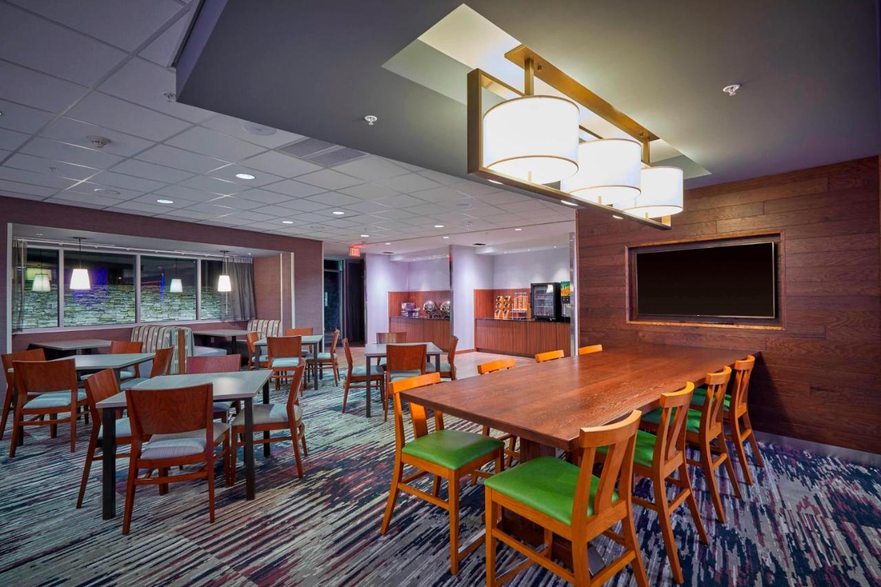 | Fairfield Inn & Suites by Marriott Grand Mound Centralia