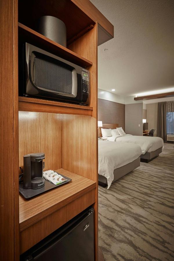 | Fairfield Inn & Suites by Marriott Grand Mound Centralia