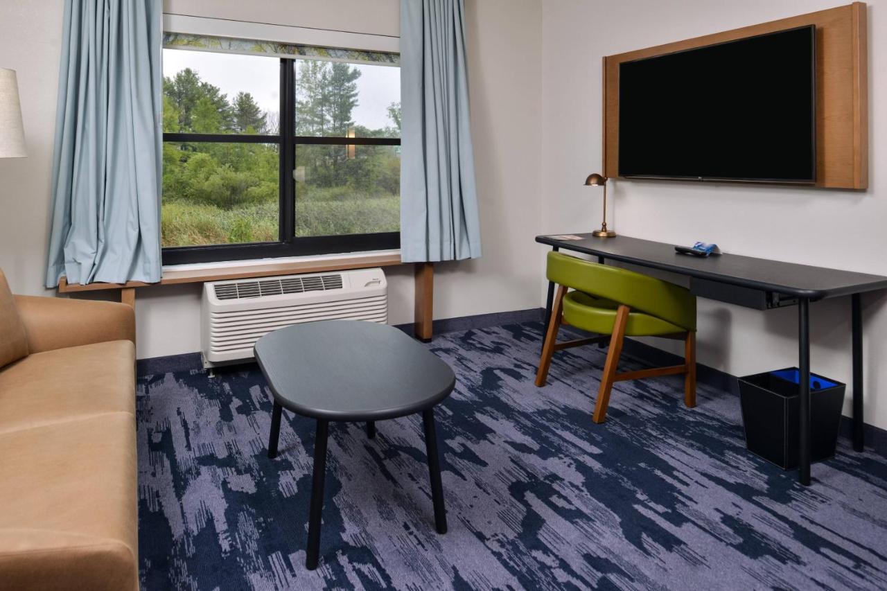 Suite, 2 Queen, Sofa bed at Fairfield Inn & Suites by Marriott Canton