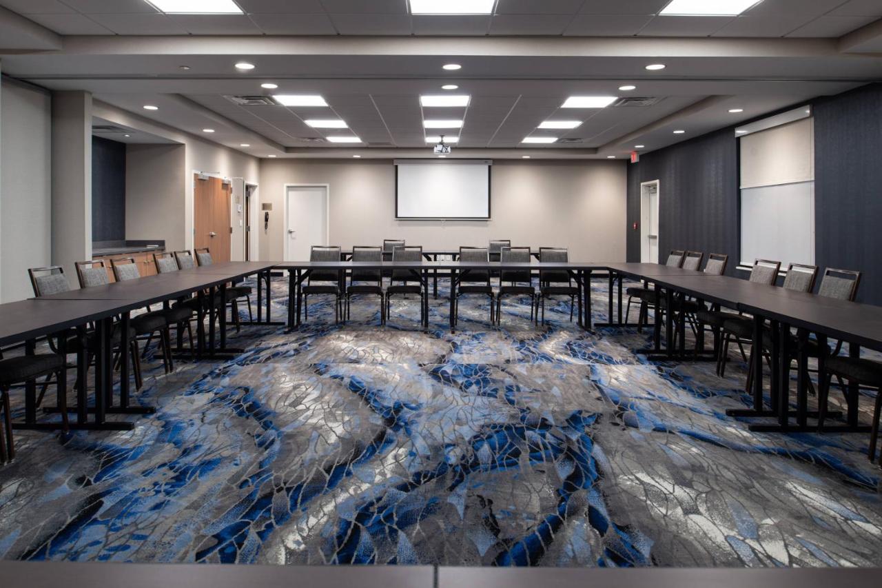  | Fairfield Inn & Suites by Marriott Canton