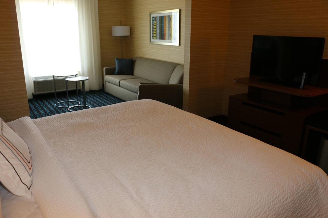 | Fairfield Inn & Suites by Marriott Bowling Green