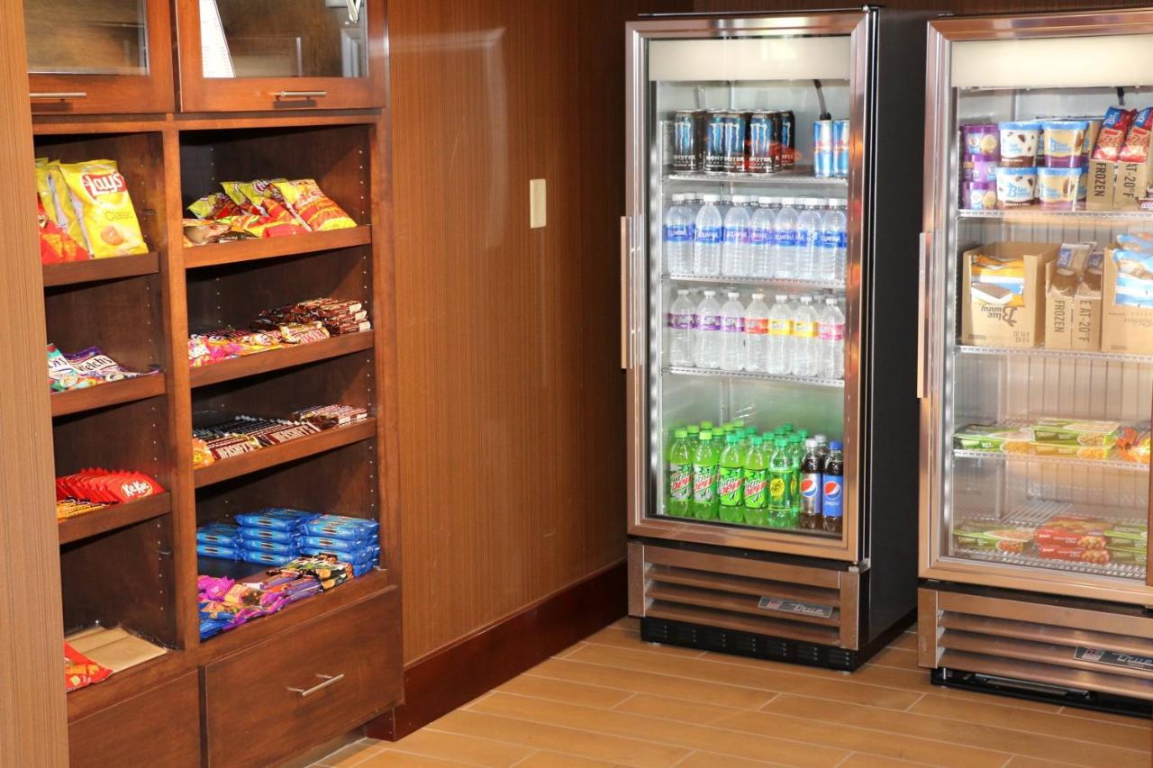 | Fairfield Inn & Suites by Marriott Bowling Green