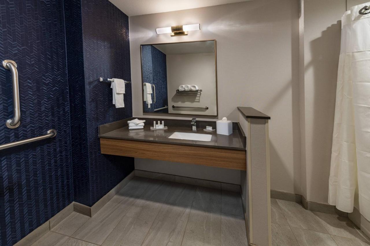 | Fairfield Inn & Suites by Marriott Phoenix West/Tolleson