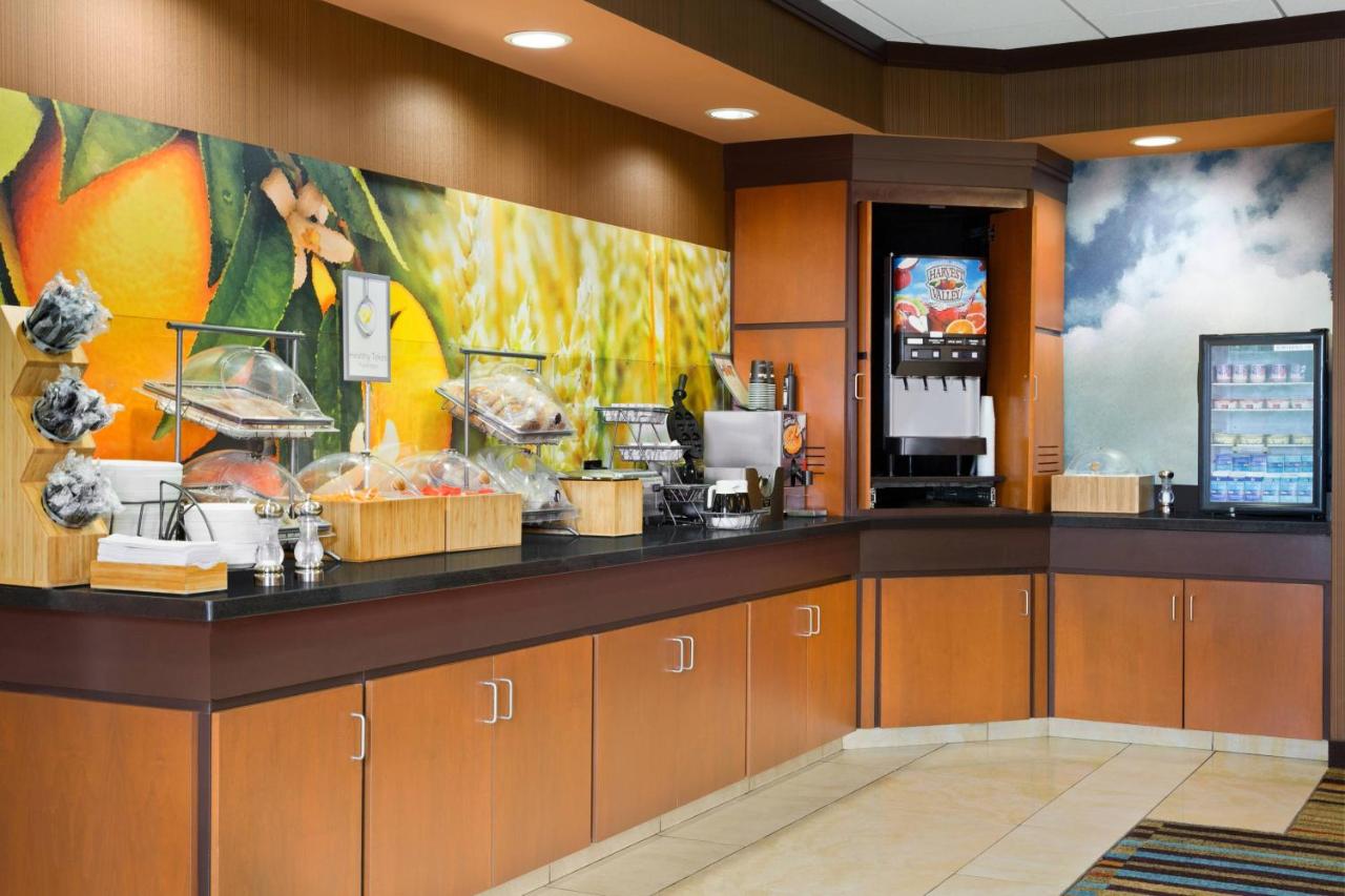 | Fairfield Inn & Suites by Marriott Weirton
