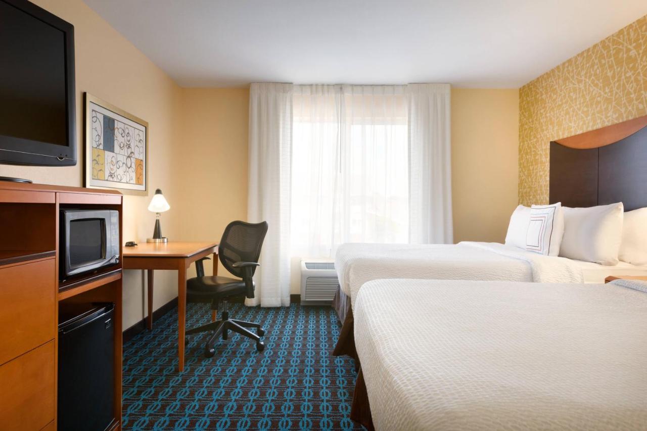 | Fairfield Inn & Suites by Marriott Weirton