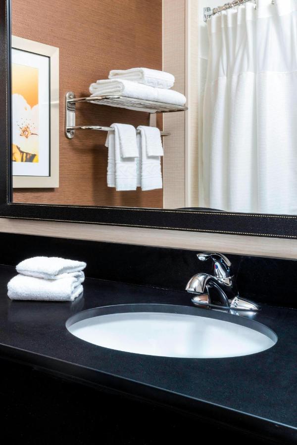 | Fairfield Inn & Suites Kansas City Lee's Summit
