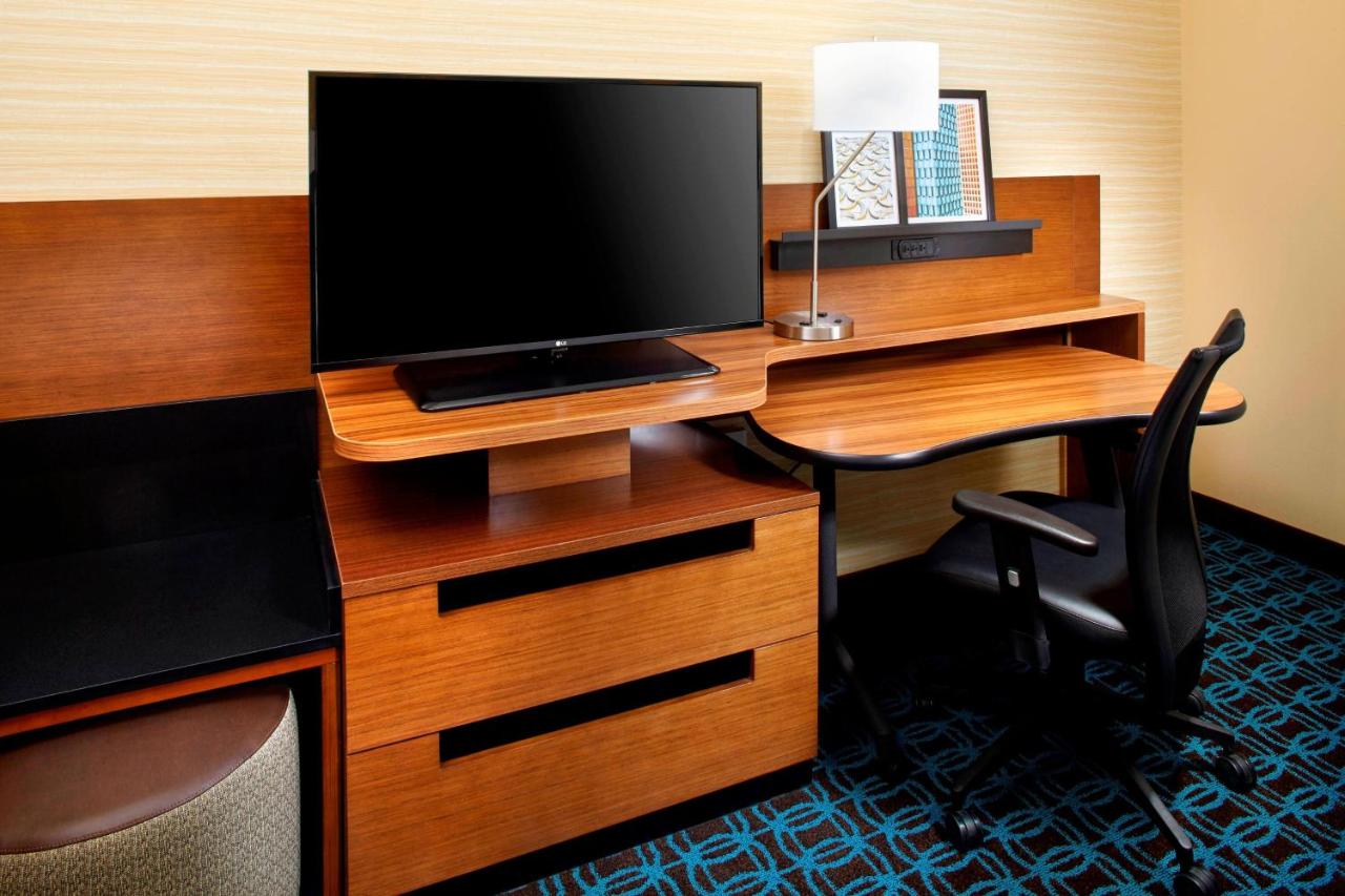 | Fairfield by Marriott Inn & Suites Wheeling at The Highlands