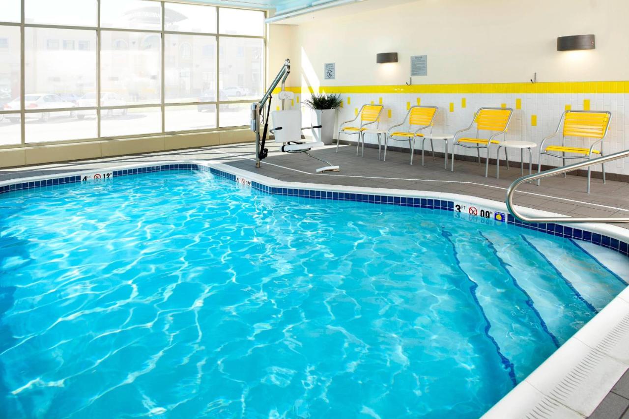 | Fairfield by Marriott Inn & Suites Wheeling at The Highlands