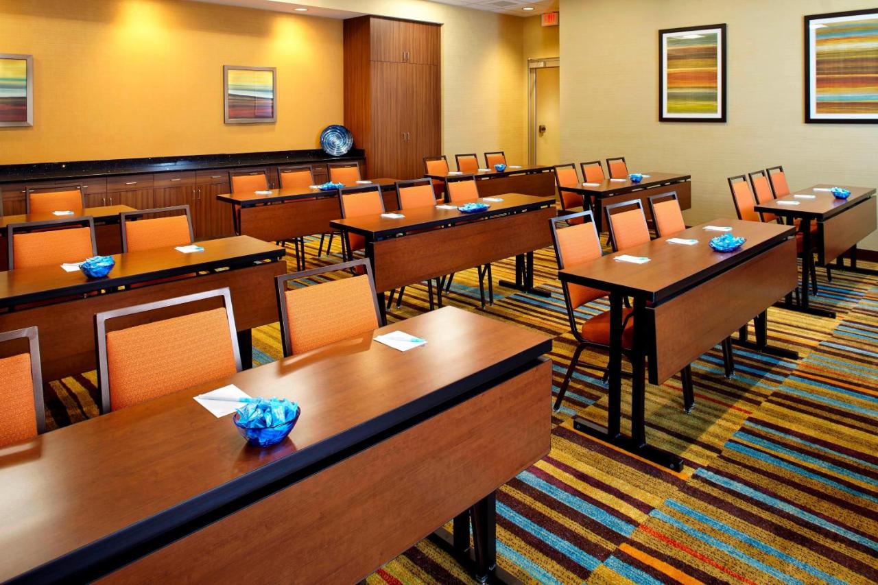 | Fairfield by Marriott Inn & Suites Wheeling at The Highlands