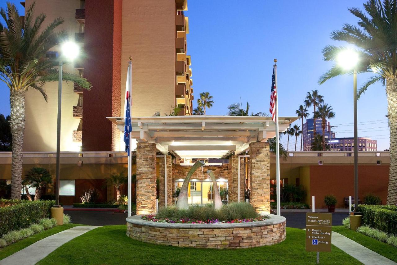| Four Points by Sheraton Los Angeles Westside